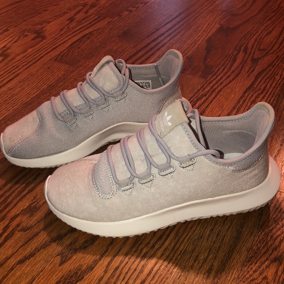 adidas Shoes - Women’s adidas tubular sneakers. Size 5.5 adidas Shoes - Women’s adidas tubular sneakers. Size 5.5